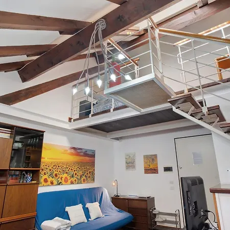 דירה Lovely Loft *